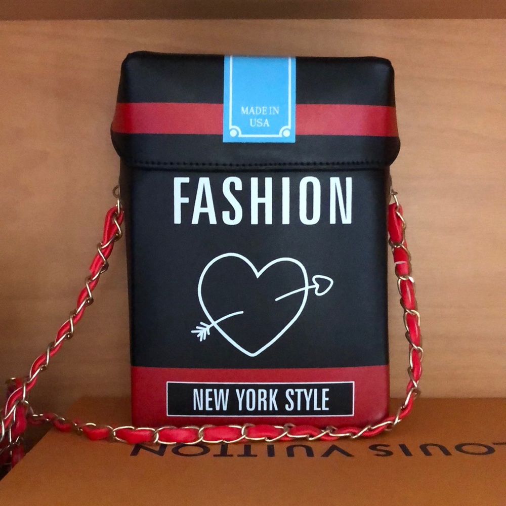 Fun crossbody